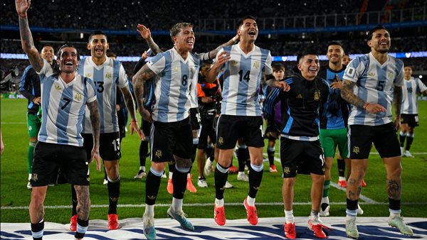 الأرجنتين تقسو علي البرازيل برباعية في تصفيات المونديال ( فيديو ) 1 الأرجنتين تقسو علي