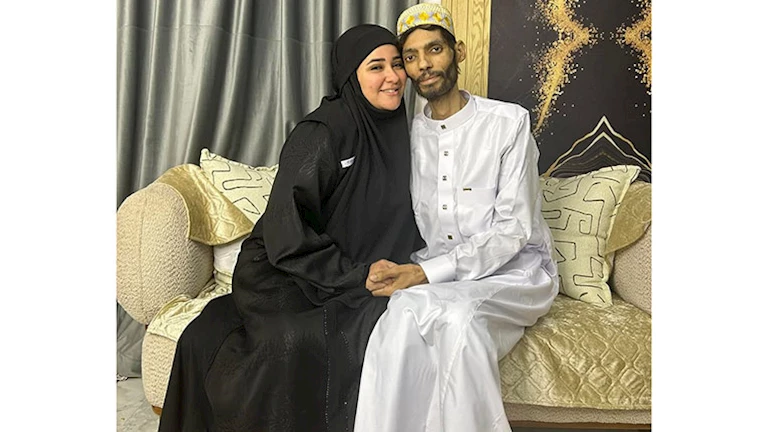 بعد تدهور حالته الصحية.. إبراهيم شيكا يوجه رسالة رومانسية لزوجته 1 بعد تدهور حالته الصحية.. إبراهيم شيكا يوجه رسالة رومانسية لزوجته