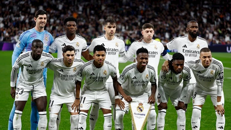 زوجة لاعب ريال مدريد.. ابنه يواجه خطر "التشرد" ونعيش في أوضا 1 زوجة لاعب ريال مدريد.. ابنه يواجه خطر "التشرد" ونعيش في أوضا