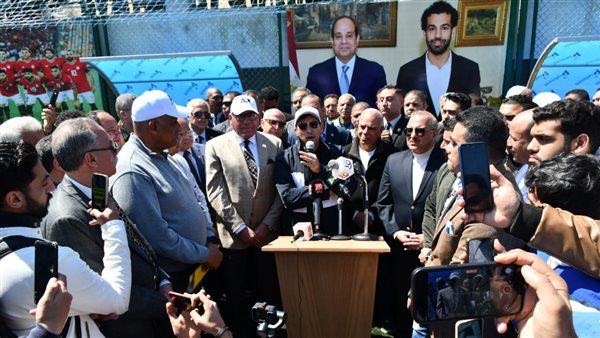 وزير الرياضة ورئيس الهيئة العربية للتصنيع يفتتحان مركز شباب محمد صلاح 1 افتتاح مركز شباب