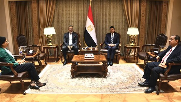 وزير الشباب يبحث مع مدحت العدل تطوير مسابقة إبداع 1 وزير الشباب يبحث