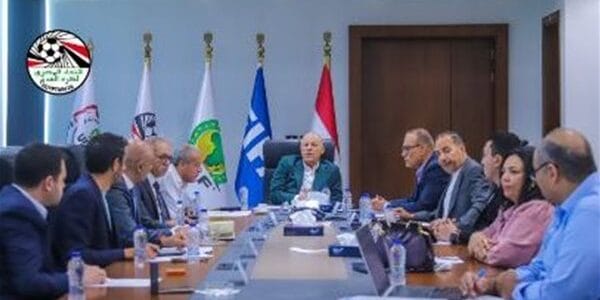 اتحاد الكرة يعلن القواعد العامة لقيد وانتقالات اللاعبين موسم 2025/2026 1 اتحاد الكرة يعلن