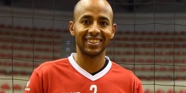 عبد الله عبد السلام يعتذر عن الانضمام لمنتخب الطائرة 1 عبد الله عبد السلام