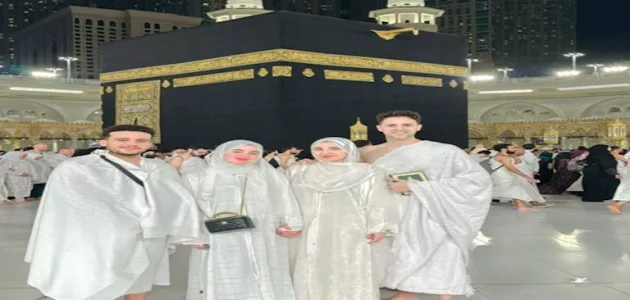 10 صور لمصطفي فتحي وزوجته في العمرة 1 10 صور لمصطفي فتحي وزوجته في العمرة