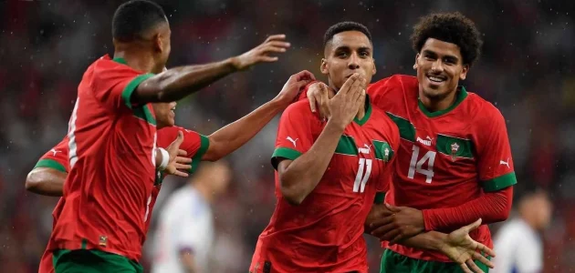 أحد أبطال إنجاز كأس العالم قطر 2022 .. نجم المغرب يعود إلي الدوري الإيطالي عبر بوابة فيورنتينا