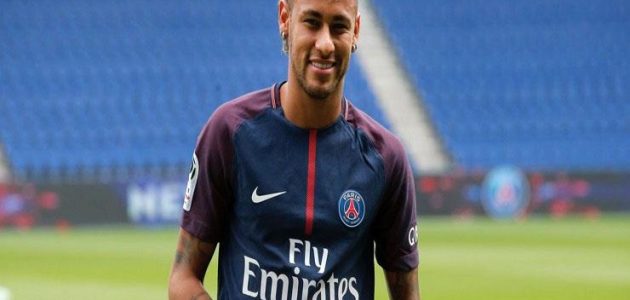 قبل لاعب ليفربول.. أغلى الصفقات الصيفية آخر 10 سنوات 1 قبل لاعب ليفربول.. أغلى الصفقات الصيفية آخر 10 سنوات