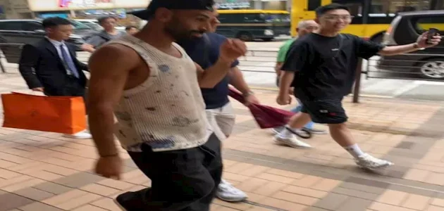 "قصص متفوتكش".. محمد صلاح يتسوق في هونج كونج.. نداء عاجل لأفشة 1 "قصص متفوتكش".. محمد صلاح يتسوق في هونج كونج.. نداء عاجل لأفشة
