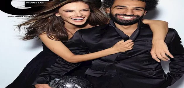 إحداهن طلبت منه الزواج.. 18 صورة لمحمد صلاح مع العارضات والمعجبات