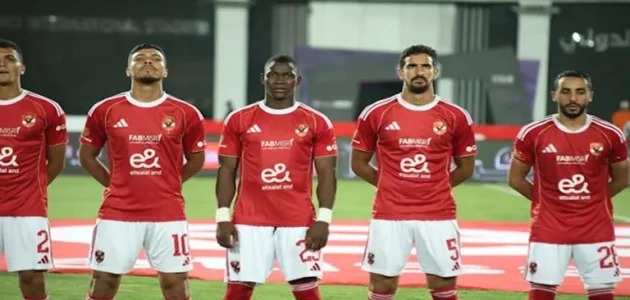 الأهلى ينهى الشوط الأول متقدماً على فاركو بثنائية