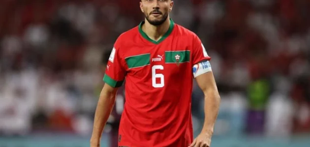 سايس يرشح حكيمي لحصد الكرة الذهبية ويضع التشكيل المثالي