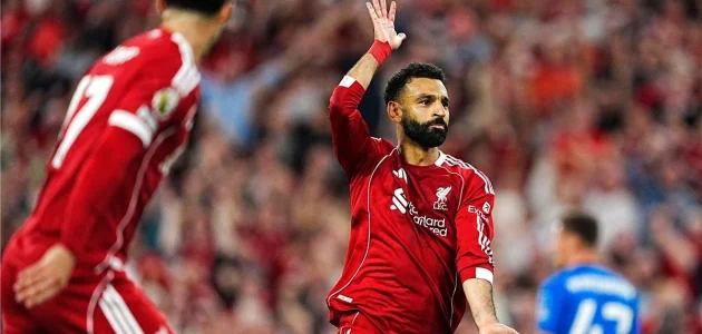 صلاح يهدد صدارة هداف اليونايتد التاريخي بالدوري الإنجليزي 1 صلاح يهدد صدارة هداف اليونايتد التاريخي بالدوري الإنجليزي
