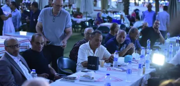 يحيى يكشف كواليس اجتماع رموز الزمالك بعد سحب أرض طارق يحيى يكشف كواليس اجتماع رموز الزمالك بعد سحب أرض أكتوبر