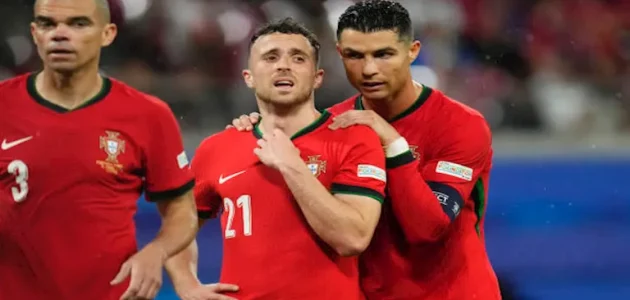 "ظالم".. رئيس الاتحاد البرتغالي يعلق على غياب رونالدو عن جنازة جوتا 1 "ظالم".. رئيس الاتحاد البرتغالي يعلق على غياب رونالدو عن جنازة جوتا