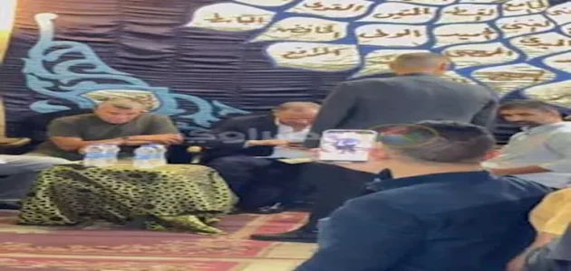 "في عزاء فاروق العامري".. 10 صور ترصد حوار جانبي بين محمود الخطيب وولي
