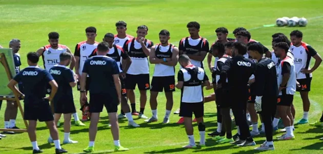 وجه جديد في تدريبات الزمالك لمباراة المقاولون.. وترحيب خاص من اللاعبين