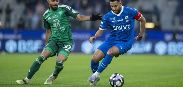 تاريخ مواجهات الأهلي والهلال في الدوري السعودي 1 تاريخ مواجهات الأهلي والهلال في الدوري السعودي