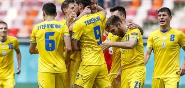 "زوجته وطفلته داخل المنزل".. كواليس قصف منزل لاعب منتخب أوكرانيا