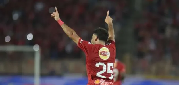 تفاصيل جلسة الإثنين باتحاد الكرة مواجهة بين الزمالك وزيزو عاجل.. تفاصيل جلسة الإثنين باتحاد الكرة.. مواجهة بين الزمالك وزيزو وحضور منتظر للاعب