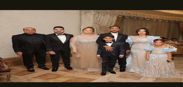 "مع أبنائهم".. 9 صور لوليد سليمان وزوجته في إحدى المناسبات 1 "مع أبنائهم".. 9 صور لوليد سليمان وزوجته في إحدى المناسبات