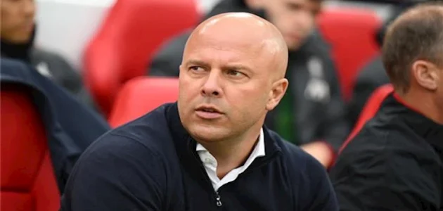 أرني سلوت يصدم جماهير ليفربول قبل مباراة برينتفورد
