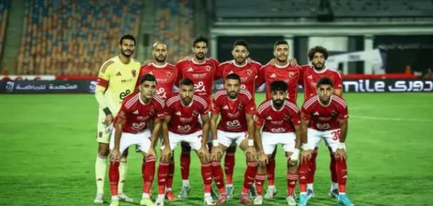 الأهلي يرتدي زيه التقليدي وإيجل نوار بالأبيض والأسود في موقعة أفريقيا