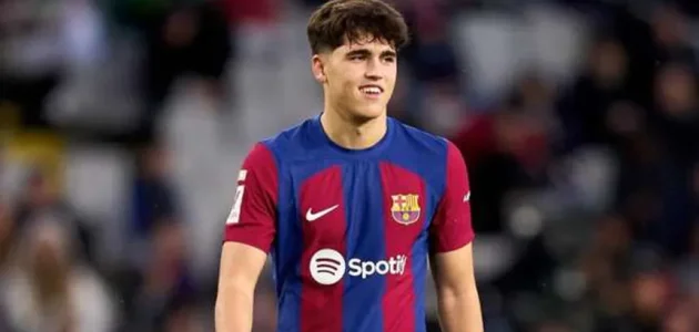 مدافع برشلونة: لن أركز على رقابة كيليان مبابي فقط في الكلاسيكو