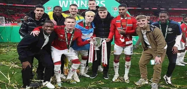 منتحرا.. وفاة والد لاعب مانشستر يونايتد 1 منتحرا.. وفاة والد لاعب مانشستر يونايتد