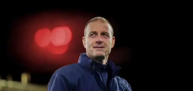 وصول مدرب الأهلي الجديد القاهرة.. وقرار هام من الإدارة