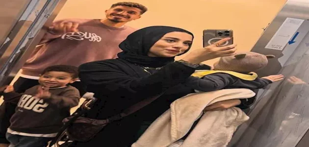 10 صور لمحمد عبد الغني لاعب الزمالك السابق مع زوجته وأولاده