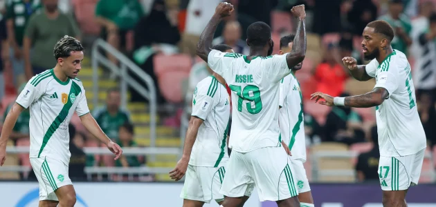 أبرزها الأزمة الإفريقية.. 3 ملفات تحتل طاولة مدير أهلي جدة | كووورة