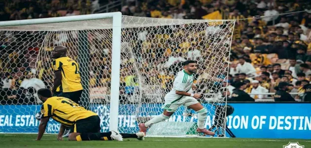 الأهلي السعودي يحسم ديربي جدة بالفوز على الاتحاد في الدوري 1 الأهلي السعودي يحسم ديربي جدة بالفوز على الاتحاد في الدوري