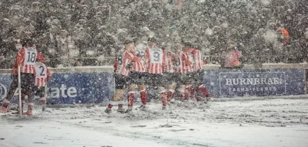 ثلوج وضباب.. 15 صور ترصد أحداث نهائي الدوري الكندي 1 ثلوج وضباب.. 15 صور ترصد أحداث نهائي الدوري الكندي