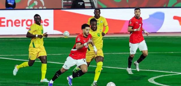 طبيب منتخب مصر يكشف تطورات إصابة مصطفى محمد ومحمد حمدي