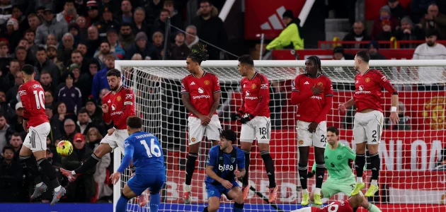 في ليلة درامية.. مانشستر يونايتد يكرر سيناريو السيتي الحزين | كووورة 1 في ليلة درامية.. مانشستر يونايتد يكرر سيناريو السيتي الحزين | كووورة