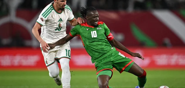 نجم بوركينا فاسو: الحكام يفسدون الكان | كووورة