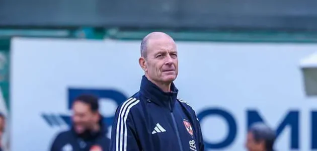 تورب يرفض رحيل نجم الأهلي إلى بيراميدز..  ويحدد شرطاً وحيداً لمغادرته