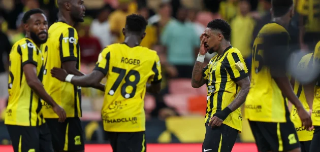 مفاجأة في تشكيل اتحاد جدة أمام التعاون | كووورة